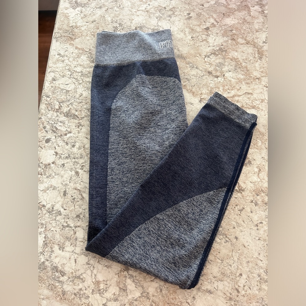 Victoria's Secret PINK seamless leggings Large Blue